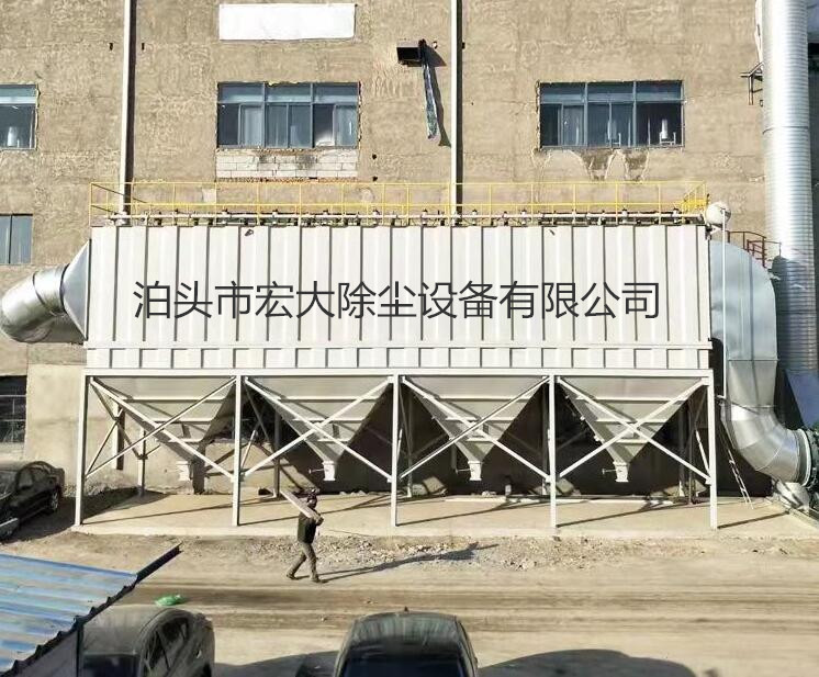 氣箱脈衝袋（dài）式（shì）除（chú）塵器